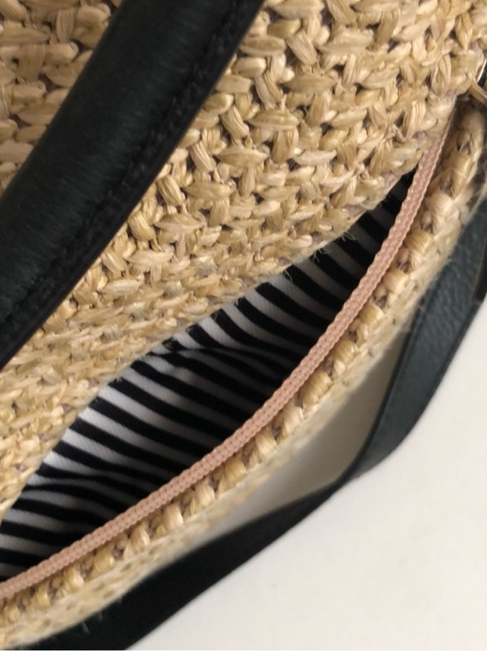 kate spade Natural Straw Shoulder Bag with Black Trim - Picture 4 of 9